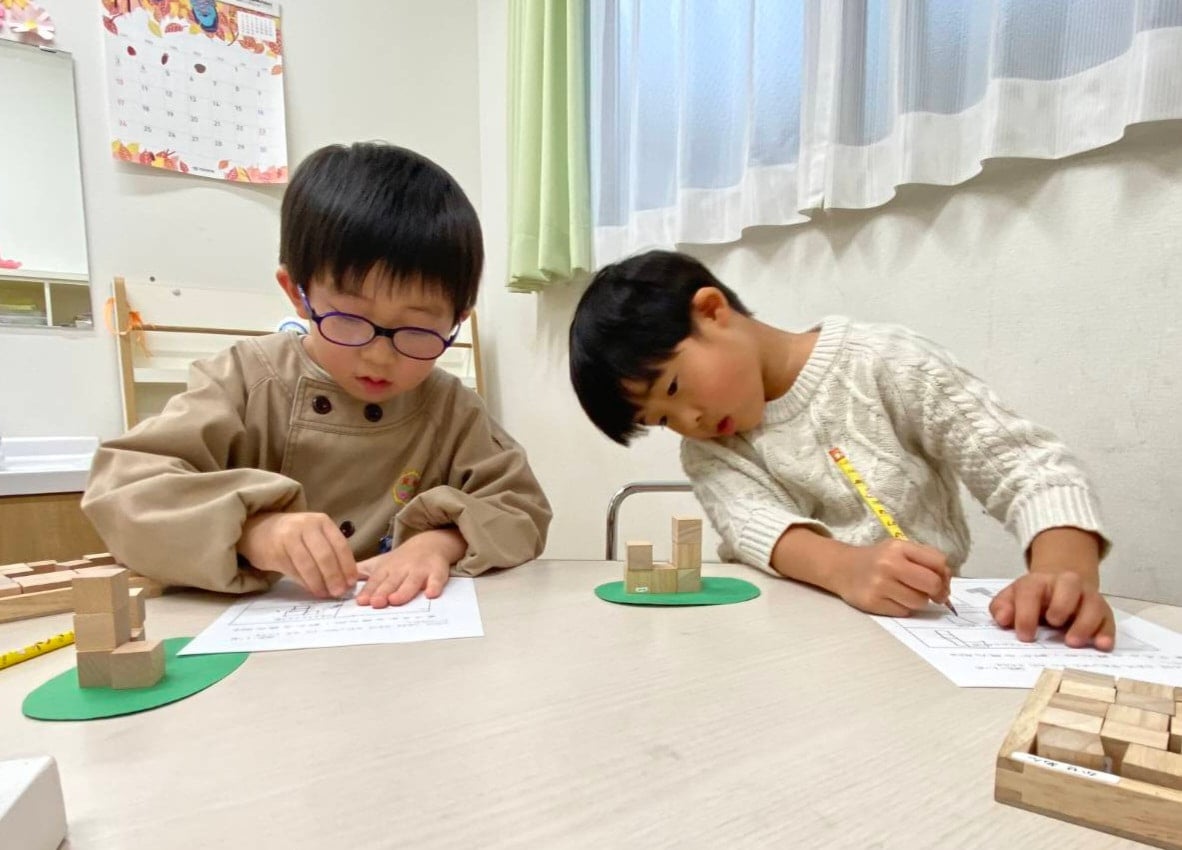 積み木の見え方（年長クラス） | まんてんキッズ | ピグマリオン 栃木